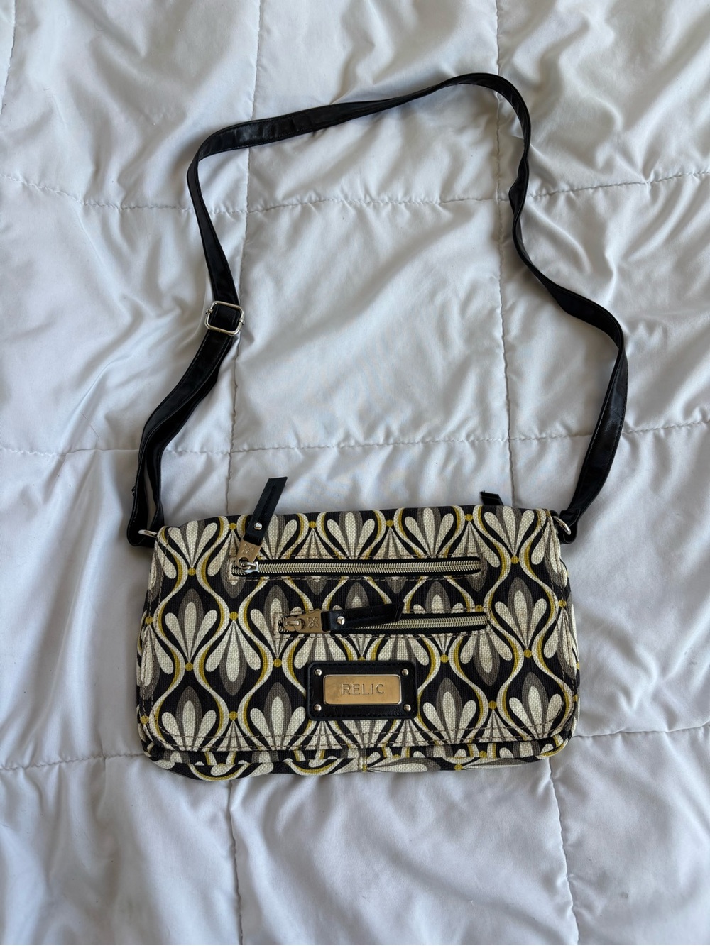 Relic Crossbody Bag Retro Mod Geometric Print Canvas Black Cream Yellow Vintage